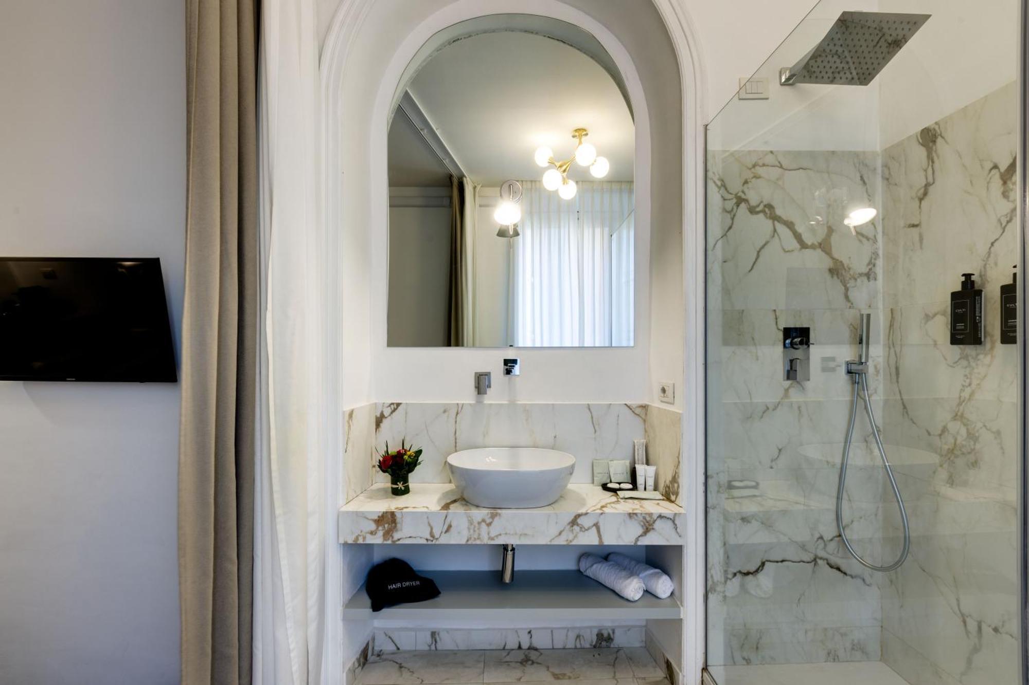 Piazza Farnese Luxury Suites Roma Dış mekan fotoğraf